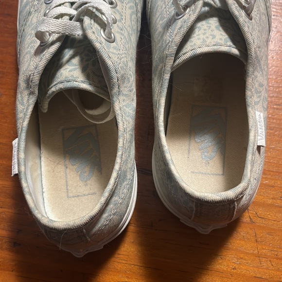 Floral Vans - Picture 4 of 5